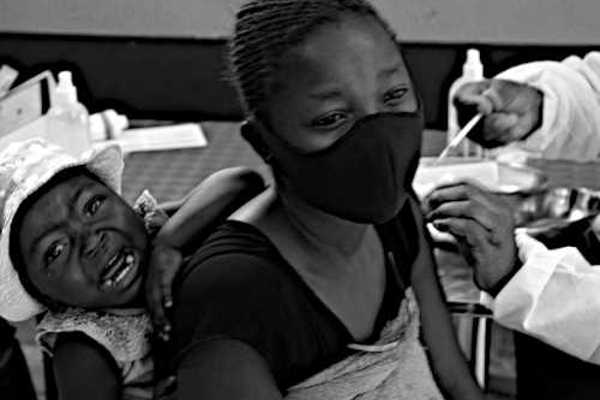 VARIANTE SUDAFRICANA COVID-19 VERSIONE SUPER MINACCIA