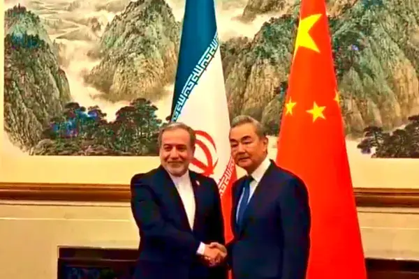 Wang Yi e Abbas Araghchi