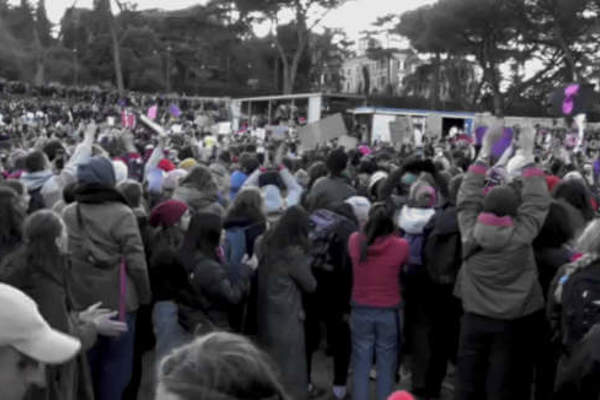 INSIEME SIAM PARTITE, INSIEME TORNEREMO, NON UNA DI MENO