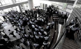 APPLE DAILY, 500 AGENTI PER ARRESTARE 5 GIORNALISTI A HONG KONG