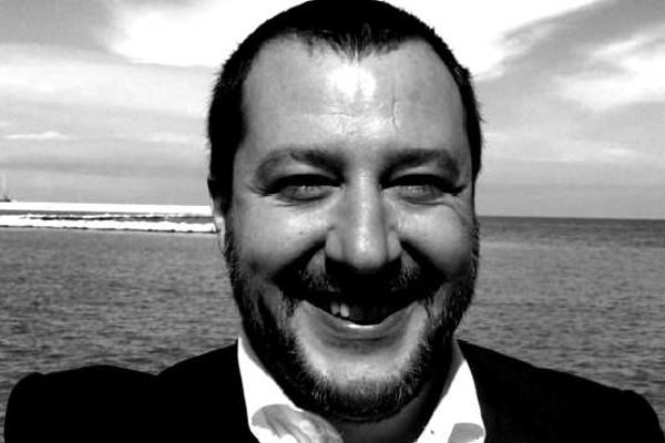 MICHELA MURGIA A MATTEO SALVINI : NON HAI MAI LAVORATO