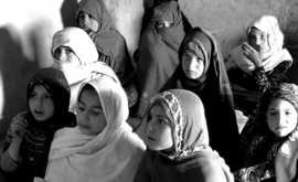 DONNE CHE IN AFGHANISTAN SI PREPARANO A RESISTERE