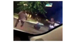 RAYSHARD BROOKS AFROAMERICANO FUCILATO ALLE SPALLE AD ATLANTA, AMERICA