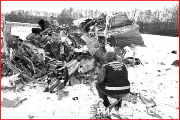 AEREO RUSSO IL-76 ABBATTUTO, armi o prigionieri ucraini a bordo?