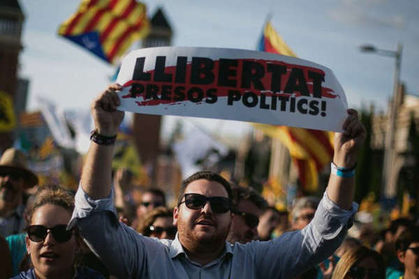 Tsunami Democratic Dopo la Sentenza Contro gli Indipendentisti Catalani