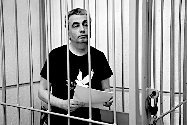 Lev Shlosberg VP di Yabloko durante il processo per pacifismo moderato