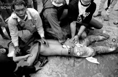 /media/fnudumzn/myanmar-polizia-uccide-manifestanti.jpg
