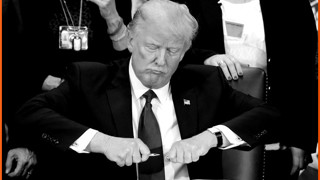 Roger Stone Amico di Trump Condannato per Aver Mentito al Congresso