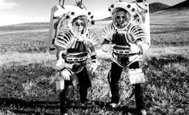 8 Miliardi di Terricoli, Illusi da Artemis su Luna e Marte