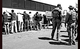 Trump umilia e deporta 300 operai sudcoreani immigrati negli USA