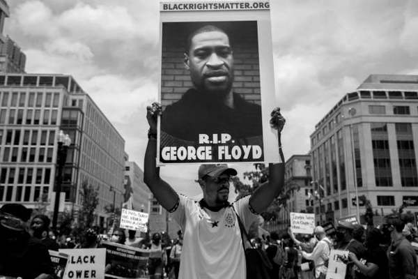 GEORGE FLOYD "I CAN'T BREATHE", BARACK OBAMA LEADER DELLA PROTESTA?