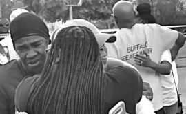 Strage Razzista  a Buffalo, Fascista Bianco Uccide 10 Neri