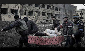 ORCO PUTIN MANGIA MADRI E BAMBINI DI MARIUPOL UCRAINA