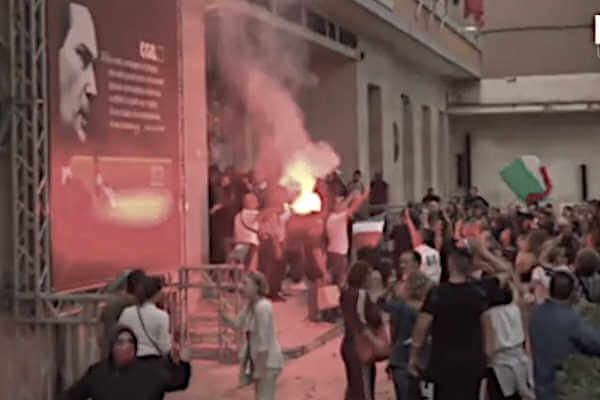 ASSALTO ALLA SEDE CGIL, IL GOVERNO DRAGHI DEVE DIMETTERSI