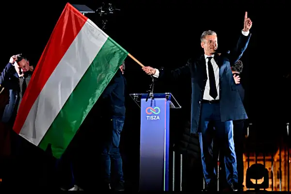 Orban sconfitto in Ungheria vince Magyar