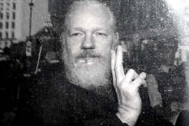 MEZZA VITTORIA PER JULIAN ASSANGE