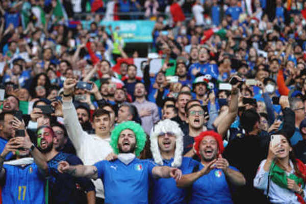 WEMBLEY FINALE UEFA 2020, VINCE COVID-19