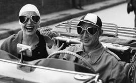 Buon Compleanno 174, John! le Versioni di ChatGPT e Bard