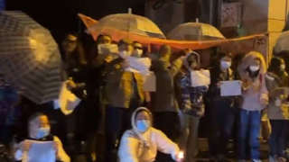 VULCANO CINA ERUTTA PROTESTE CONTRO  ZERO COVID E XI JINPING