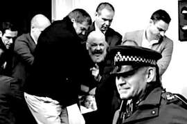 Assange Consegnato agli USA l'Informazione Libera Ha Perso