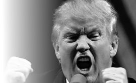 TRUMP ABBAIA ALLA LUNA