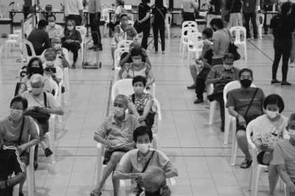 COVID-19 LE BUGIE DEI PRO-VAX CONTRO LE IDIOZIE DEI NO-VAX