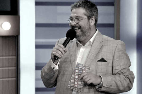 Gurevich "Cento a Uno" Protesta Contro Putin in TV Russa