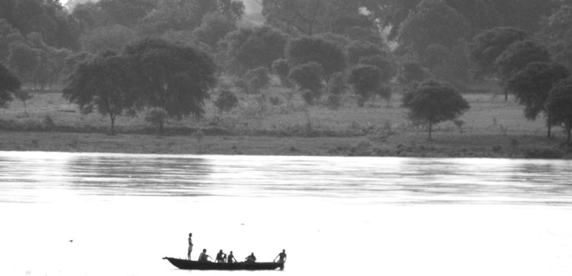 India, fiume Gange a Varanasi